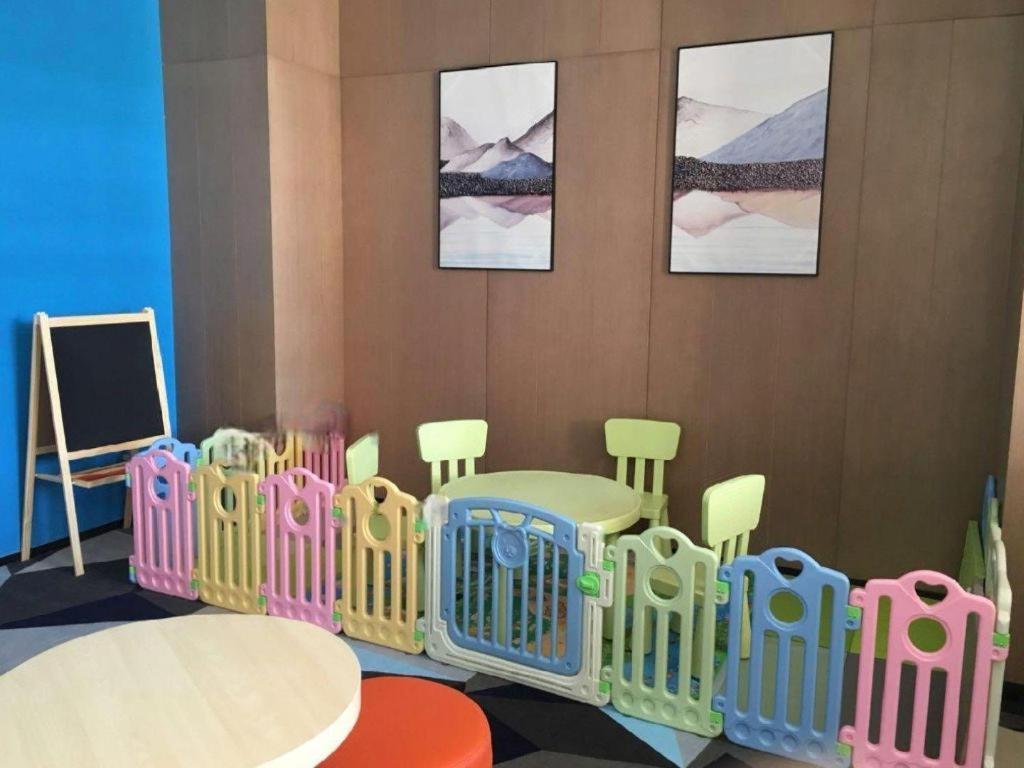 Holiday Inn Express Zhangye By Ihg Exterior foto